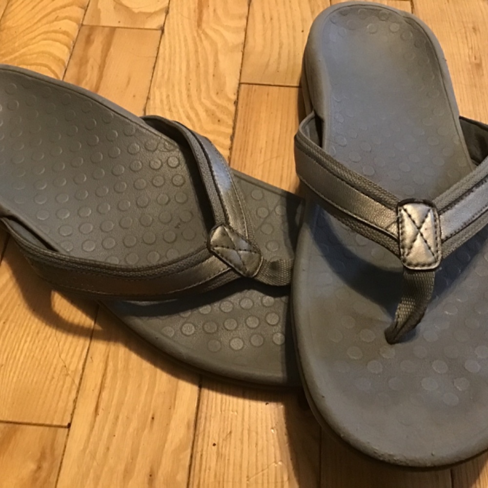 Vionic Tide II Flipflops